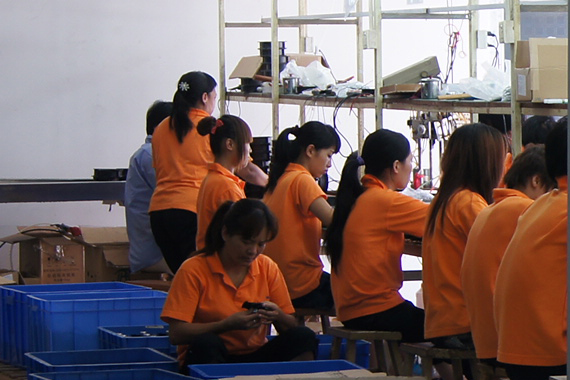 臺(tái)灣三巨散熱風(fēng)機(jī)生產(chǎn)現(xiàn)場